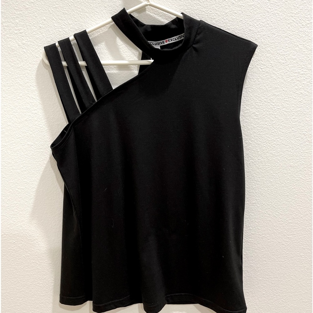 Off Shoulder Knit Tee